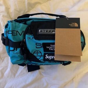 Supreme X The Northface Steep Tech Belt Bag